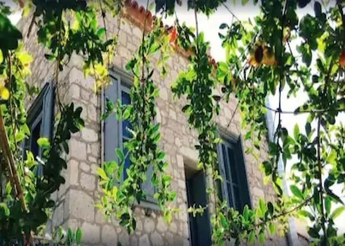 Sign Butik Hacimemis Otel Alaçatı