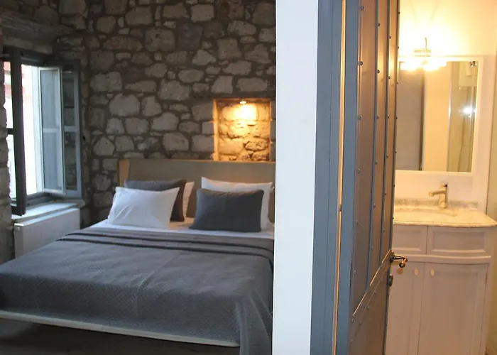 Sign Butik Hacimemis Otel Alaçatı